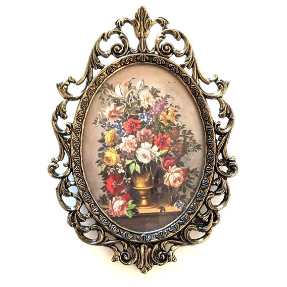 Lot Of 2 Vintage Ornate Framed Pictures Oval Brass Wall Hanging 6" Made In Italy - Picture 2 of 8